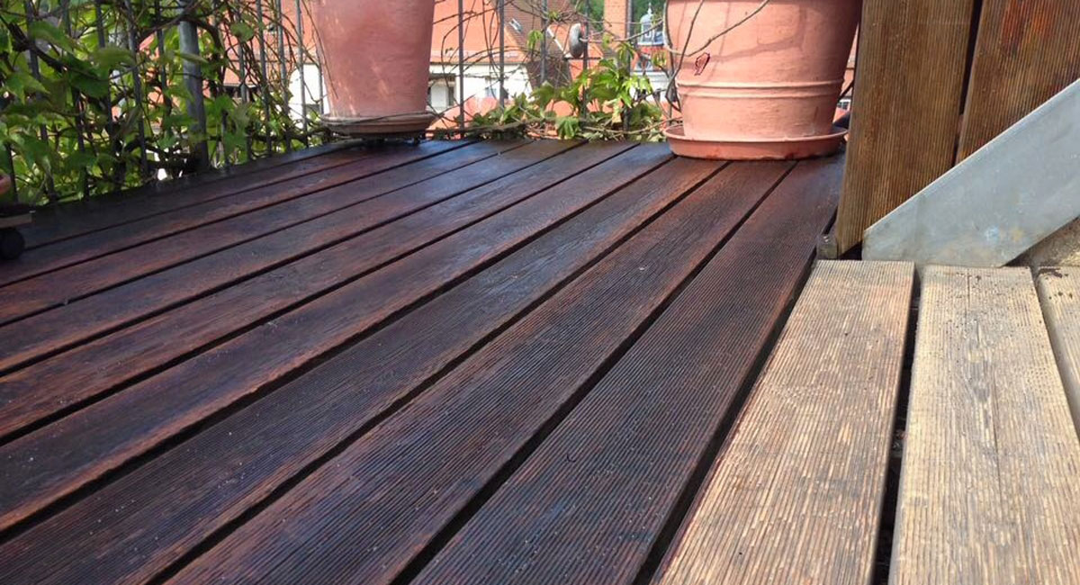 Terrassenreinigung Holzterrasse, gebürstet und geölt, Bild 1